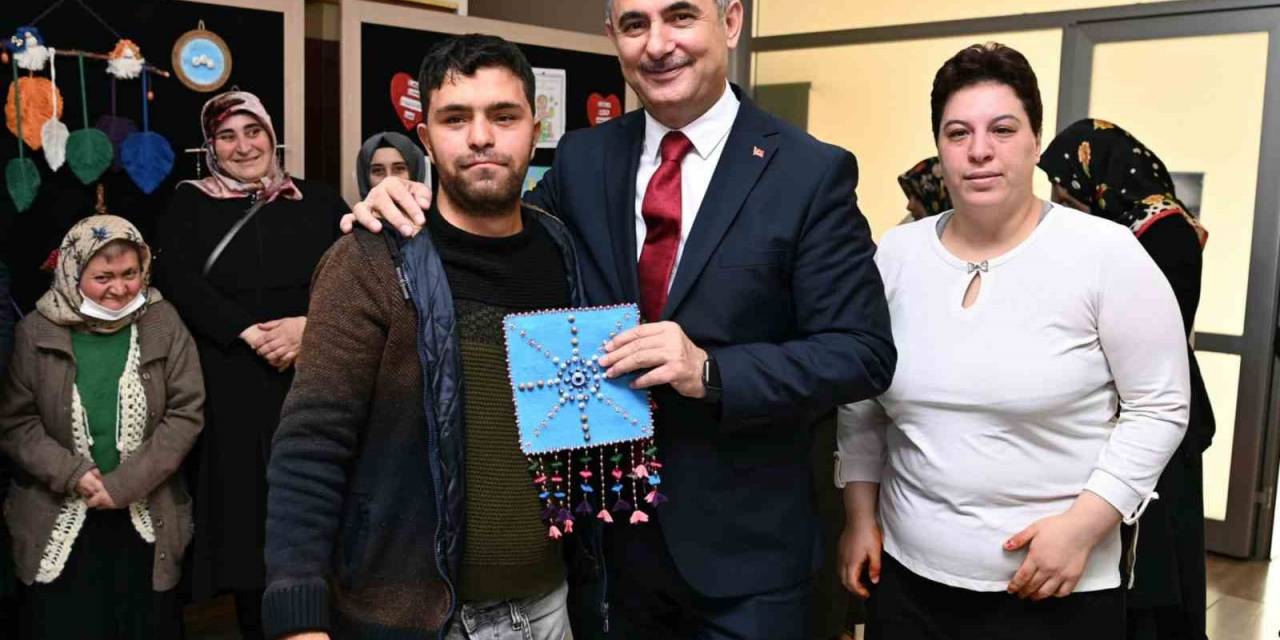 Mamak Belediyesi “Dünya Engelliler Günü” Programı Düzenledi