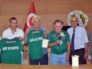 Akhisar’da Futbol Nostaljisi Programı