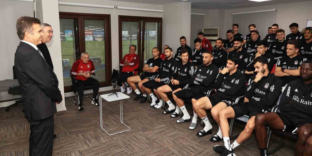 Feyyaz Uçar İle Samet Aybaba, Beşiktaşlı Futbolcularla Buluştu