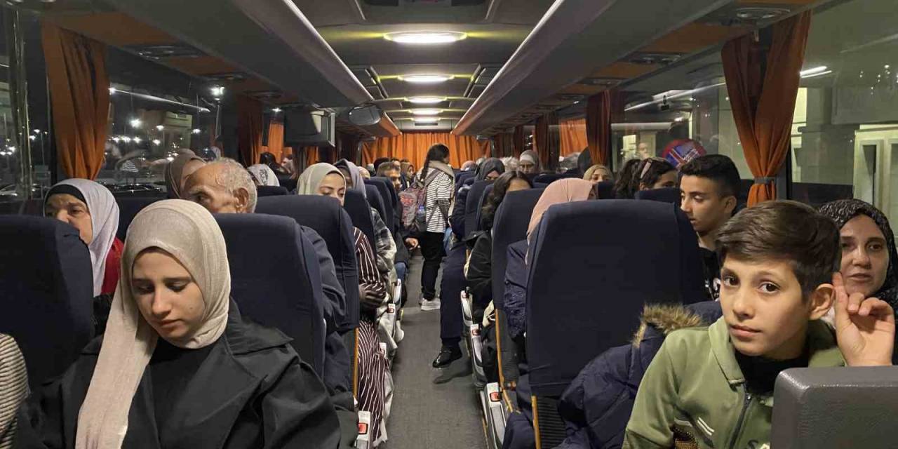 Gazze’den Tahliye Edilen Türk Vatandaşları İstanbul’a Getirildi