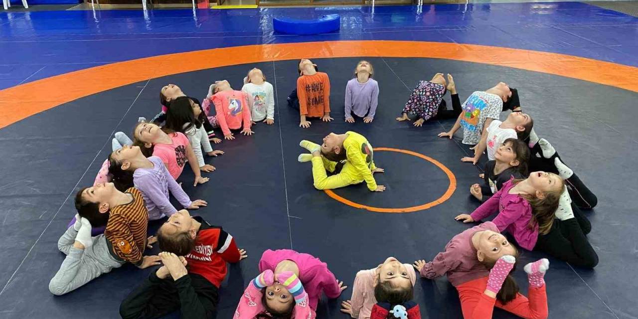 Körfez’de Cimnastik İlgi Görüyor