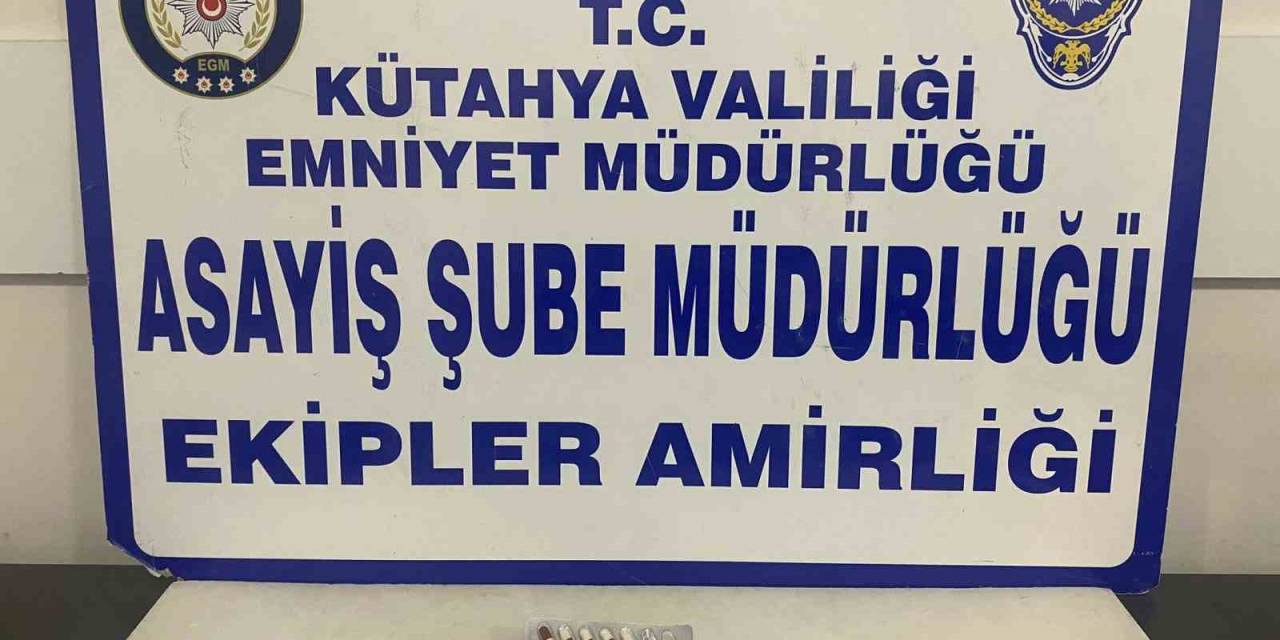 Kütahya’da Polisin Önleyici Hırsızlık Uygulamasında Uyuşturucu Ele Geçirildi