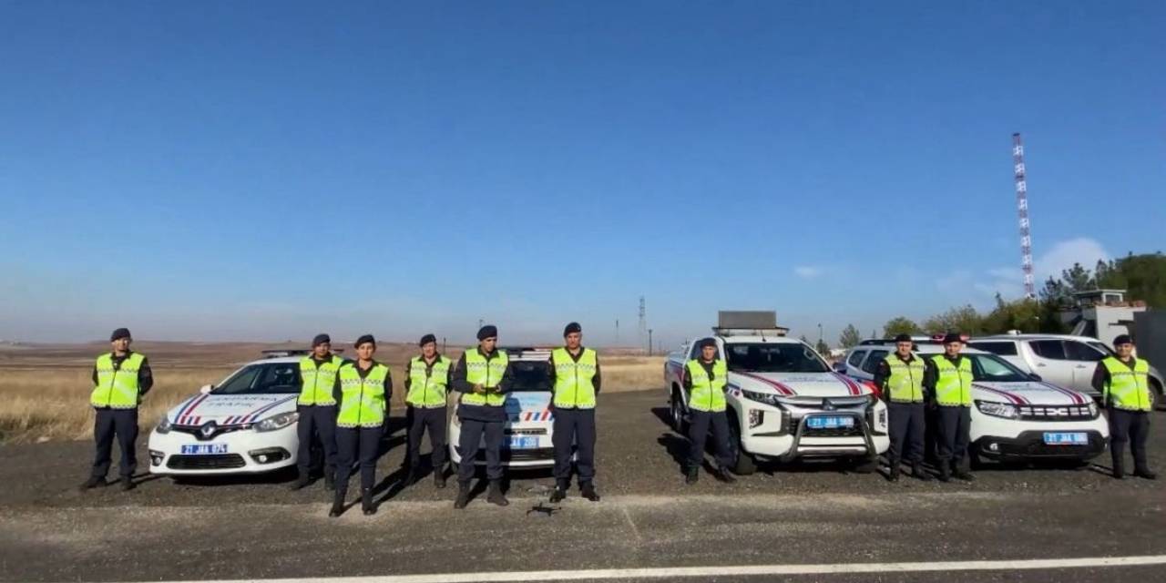Diyarbakır’da Jandarma Ekiplerinden Dronlu Denetim