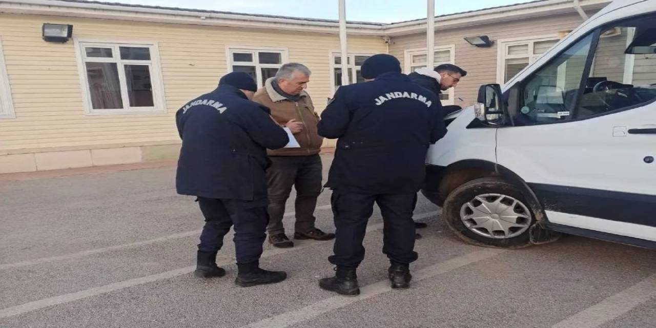 Bayburt’ta Okul Servis Araçları Denetlenmeye Devam Ediyor