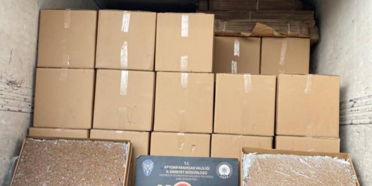1 Milyon 600 Bin Adet Doldurulmuş Makaron Ele Geçirildi