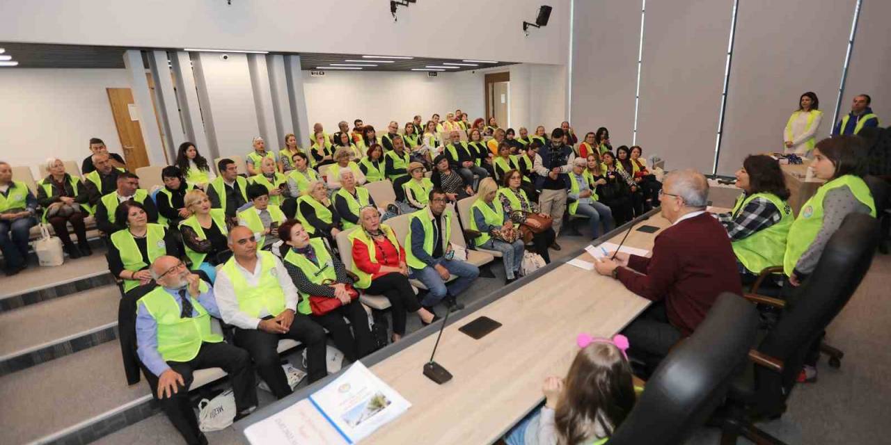 Mezitli Belediyesinin Gönüllüleri Çalışmalarıyla Takdir Topluyor