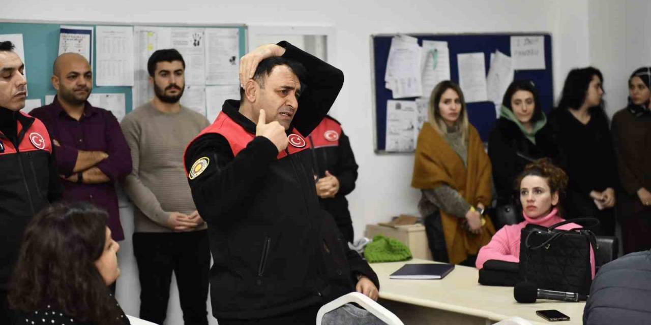 Esenyurt’ta 60 Bin Öğrenciye Deprem Bilinci Eğitimi