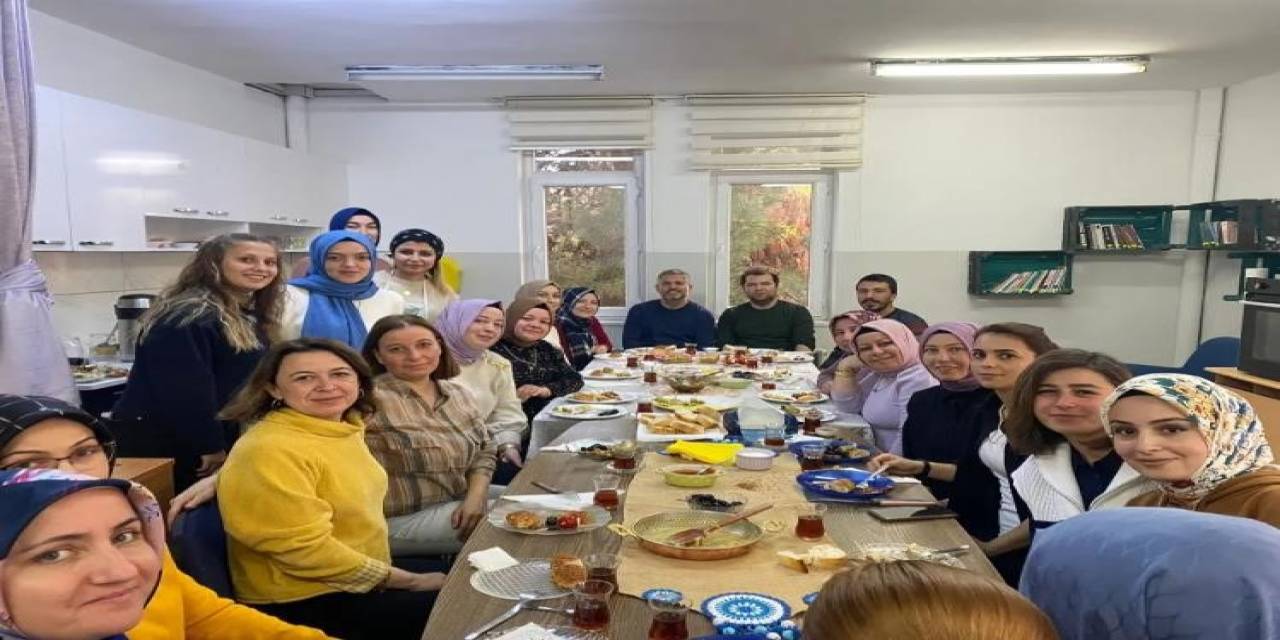 Aşçılık Kursiyerleri Kahvaltı Programı Düzenledi