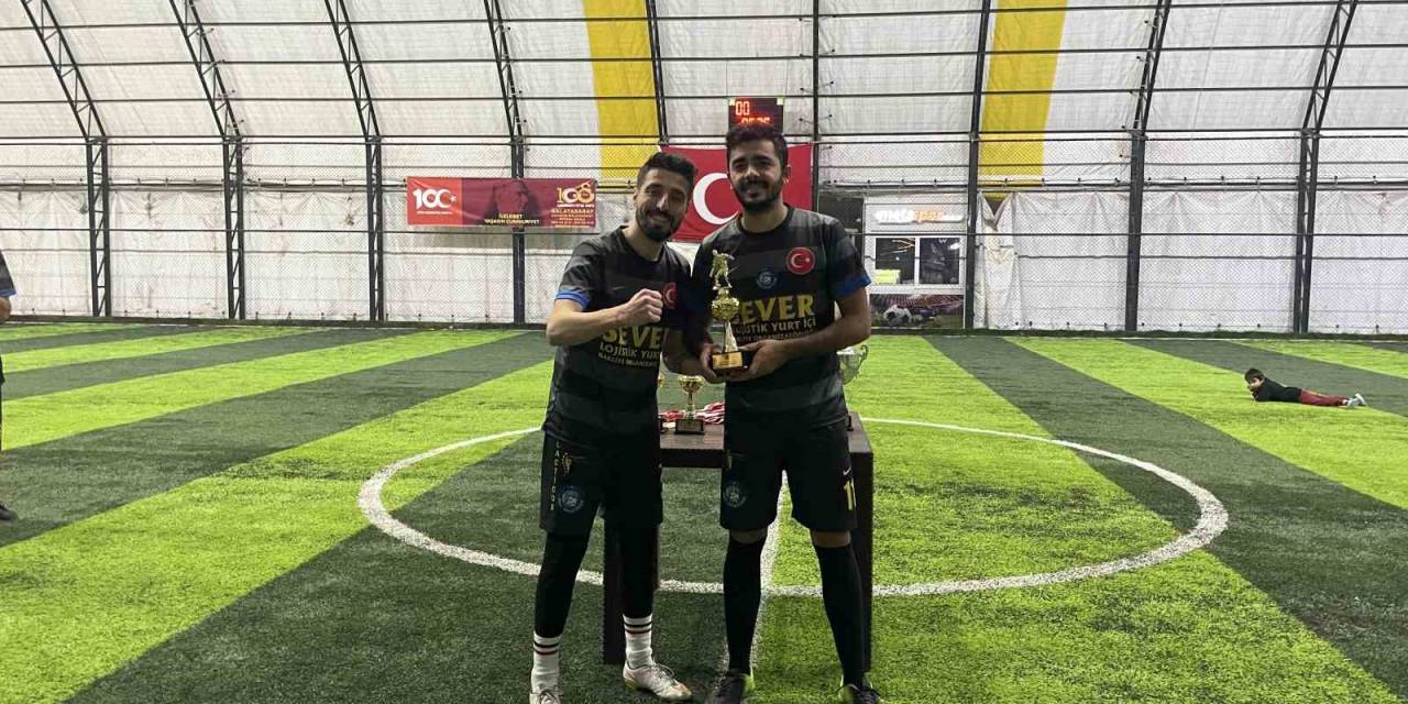 Sağlık Çalışanları, Bu Turnuvayla Lösev Ve Sma’lı Hastalara Umut Olmaya Çalıştı