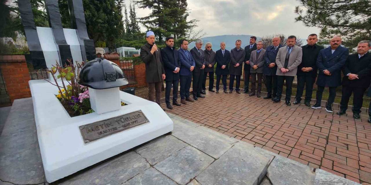Metin Türker Ölümünün 26. Yılında Mezarı Başında Anıldı
