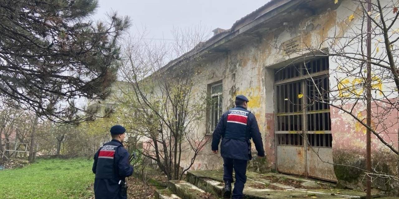 Bursa’da Jandarma Aranan 18 Şahsı Yakaladı