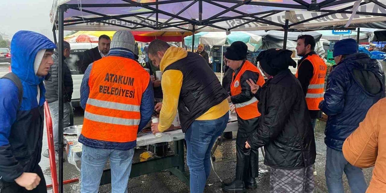 Atakum’da Öğrencilere Ve Esnafa Sıcak Çorba