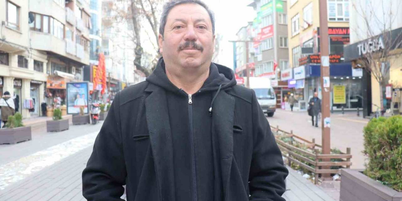 Eskişehir’de Vatandaş 86 Yaşındaki Büyükerşen’e ‘Yeter’ Dedi