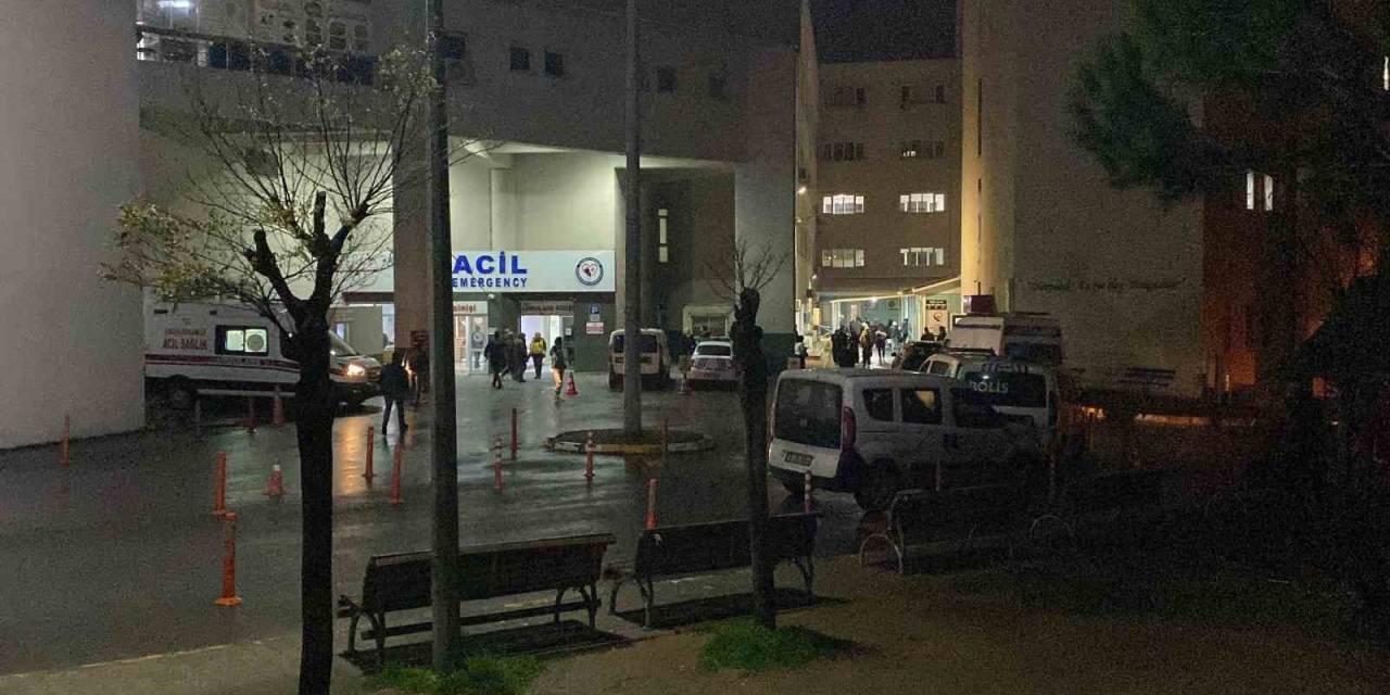 Hastane Bahçesinde Alnından Vurulmuş Halde Ölü Bulundu