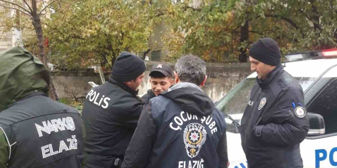 Elazığ Polisi Okul Önlerinde Kuş Uçurtmuyor