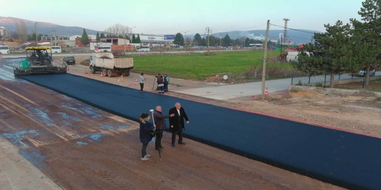 Başkan Bakkalcıoğlu Yeşilkent Üst Geçidi Çalışmalarında İncelemelerde Bulundu