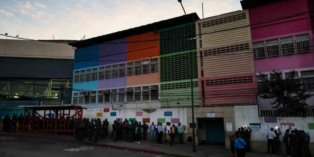 Brezilya, Venezuela Sınırına Asker Konuşlandırdı