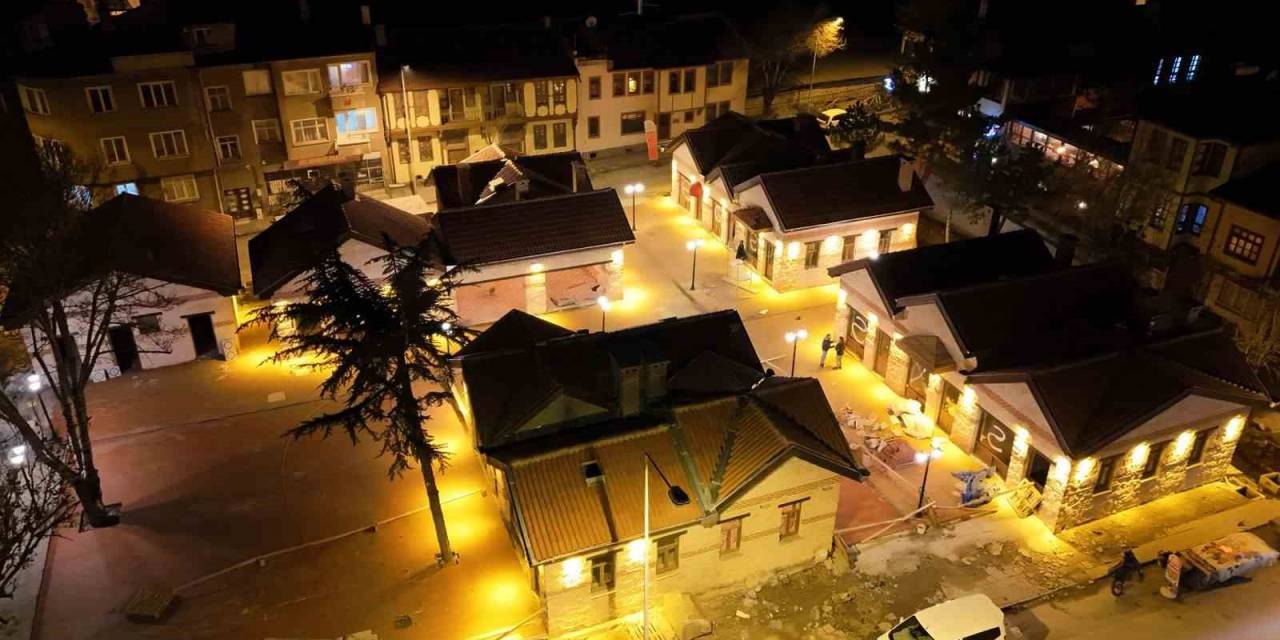 Gastronomi Şehri Afyonkarahisar’a ‘Gastronomi Sokağı’ Yapıldı