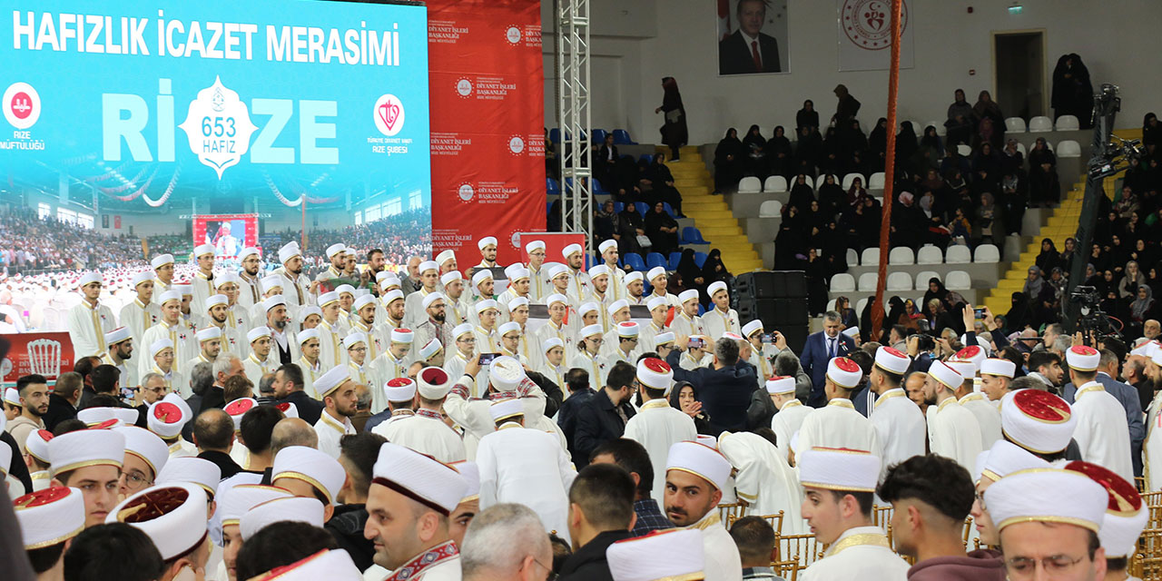 Diyanet İşleri Başkanı Ali Erbaş, Rize'de Hafızlık İcazet Merasimi'nde konuştu