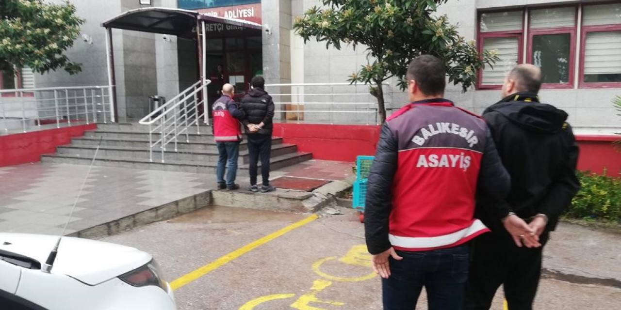 Balıkesir’de 2 Kablo Hırsızı 9 Dairenin Elektrik Kablosunu Çaldı