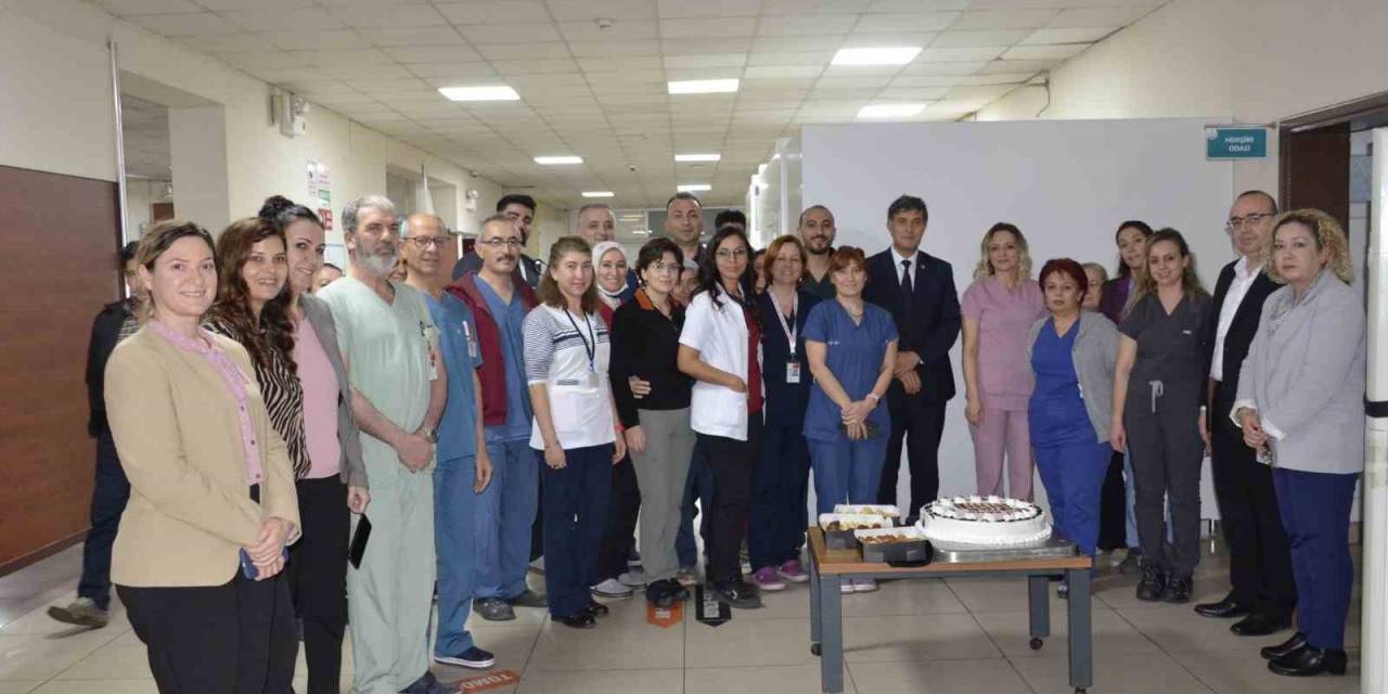 Aydın’da Sağlıkçılardan ’acil Sağlık Hizmetleri Haftası’ Kutlaması