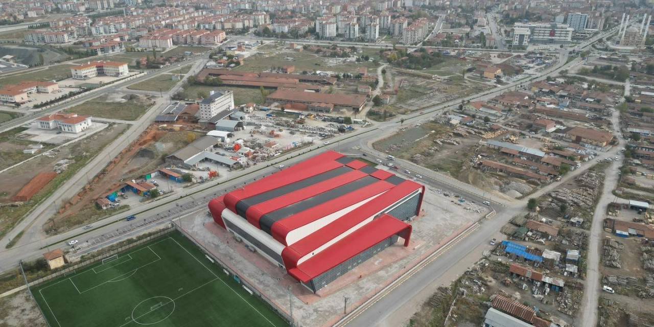 Çorum’da Yapımı Tamamlanan Spor Salonu Güreş Şampiyonası İle Hizmete Girecek