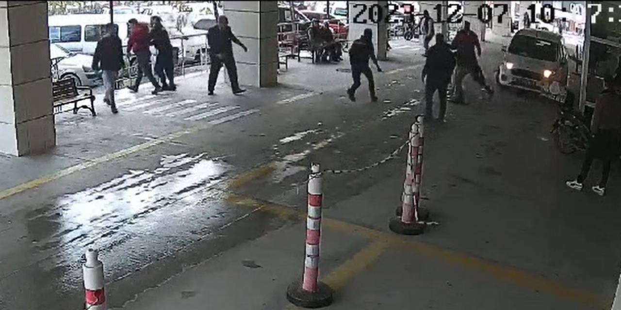 Silahlı Kavgayı Jandarmanın Dikkati Önledi
