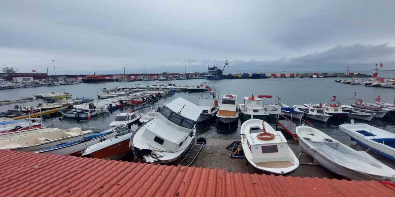 Marmara’da Deniz Ulaşımına Poyraz Engeli