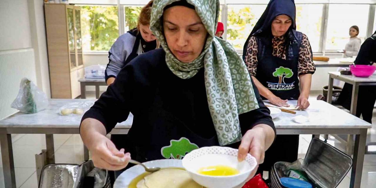 Kadınlardan Pastacılık Kursuna Yoğun İlgi