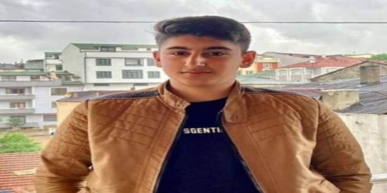 Otomobille Çarpışan Genç Motokurye Hayatını Kaybetti