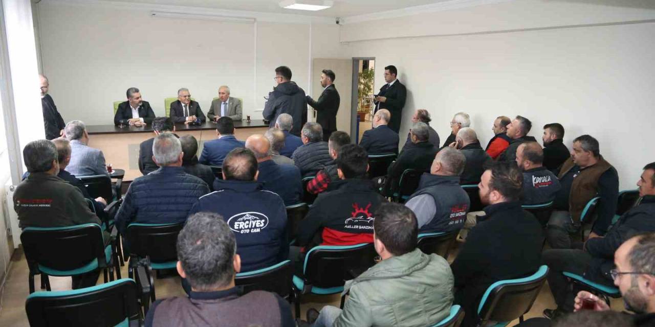 Başkan Büyükkılıç: "İnsaflı Bir Yönetim Tarzıyla İsrafa Fırsat Vermeden Hizmet Etmek"