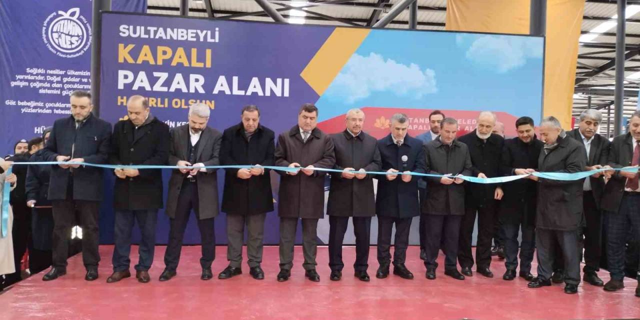 Sultanbeyli Kapalı Pazar Alanı Hizmete Açıldı