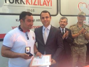 Zile’de Kan Bağışında Bulunanlara Madalya Verildi