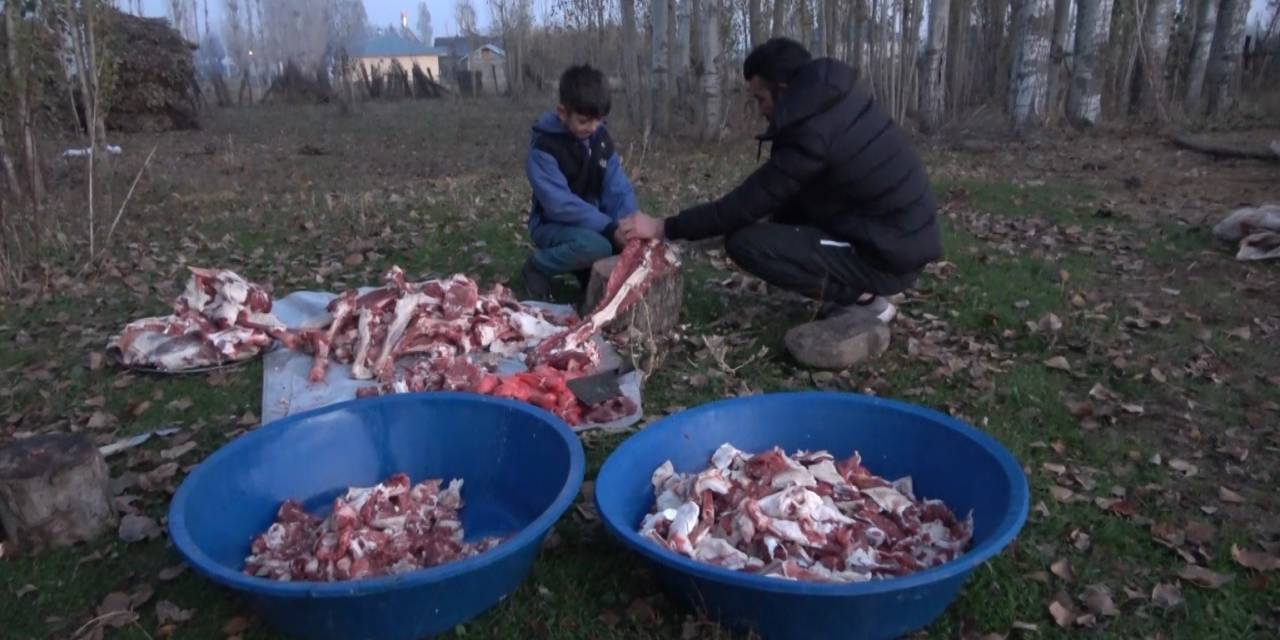 Muş’ta Asırlar Öncesine Dayanan Kışlık Kavurma Geleneği Devam Ediyor