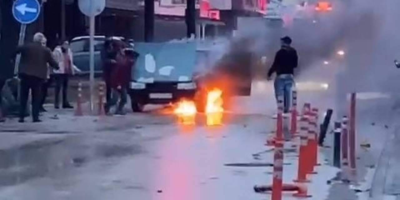 Bursa’da Otomobil Alevlere Teslim Oldu