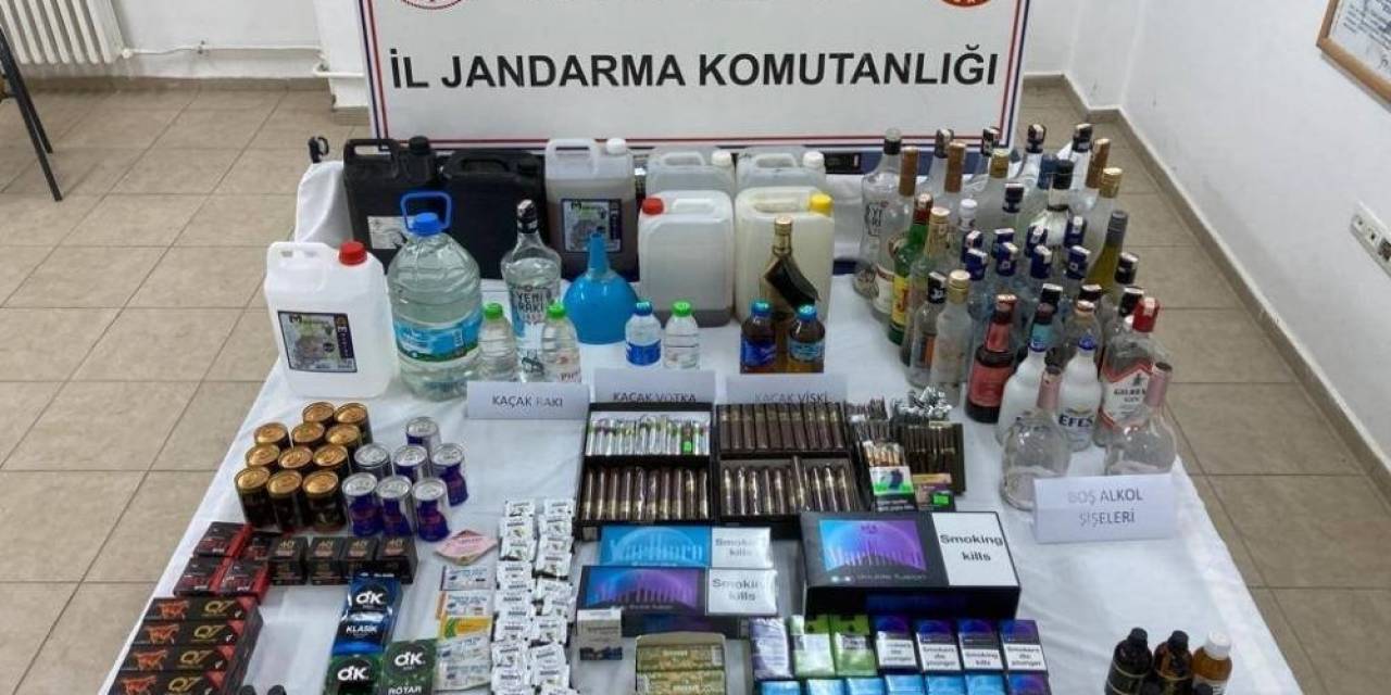Jandarma’dan Kaçak Sigara Ve Alkol Operasyonu