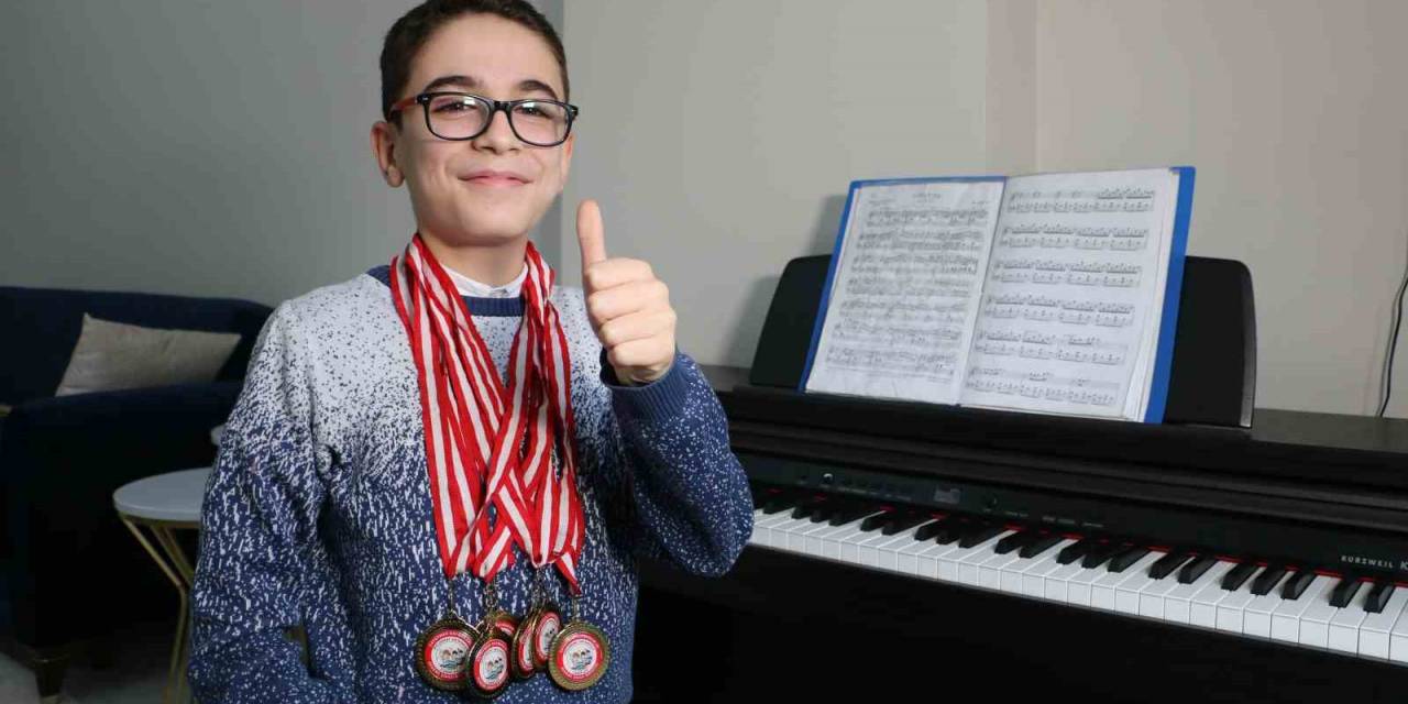 Piyano Dahisinin On Parmağındaki Marifet