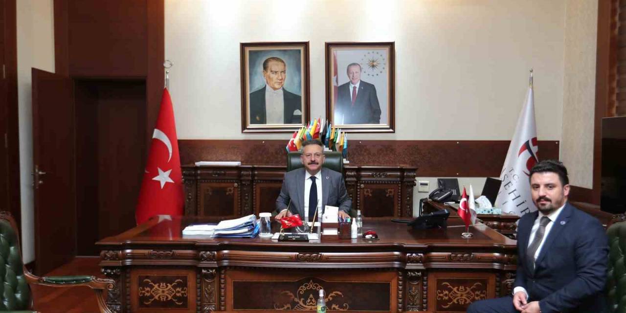 Emşav Başkanı Çil’den Vali Aksoy’a Ziyaret