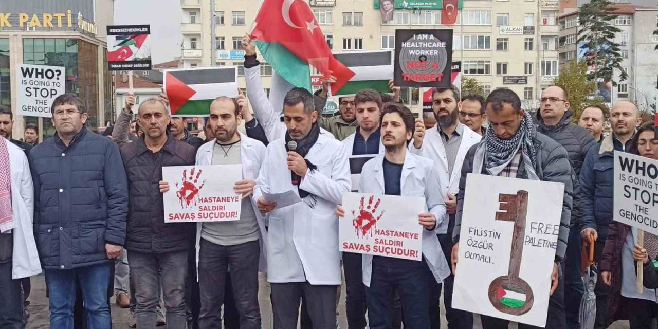 Sağlık Çalışanlarından Filistin İçin “Sessiz Yürüyüş”