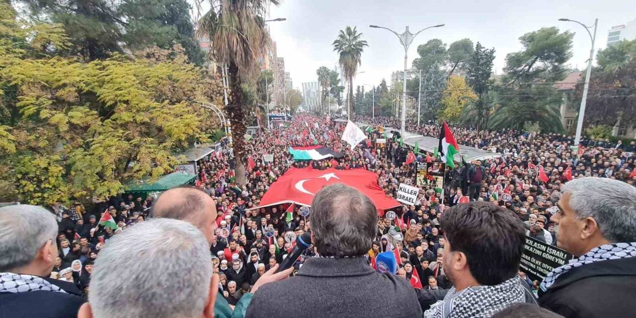 Memur-sen’den Şanlıurfa’da “Filistin’e Özgürlük Yürüyüşü”
