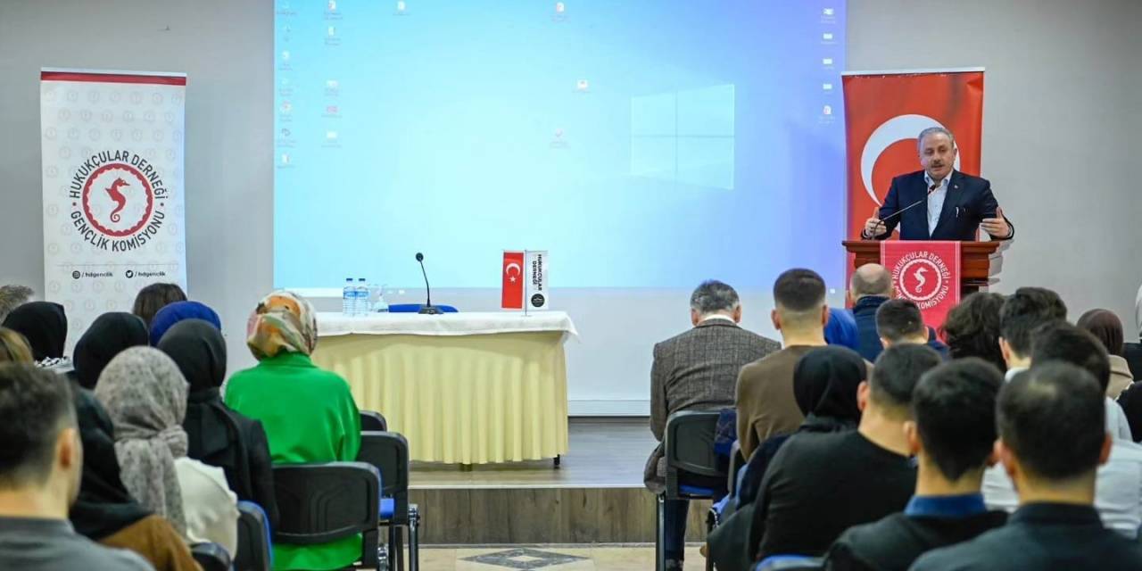 Eski Tbmm Başkanı Şentop, Yalova’da Söyleşi Programına Katıldı