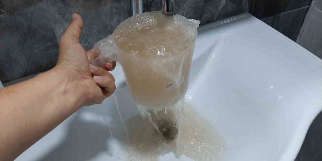 Adıyaman’da Musluklardan Çamurlu Su Aktı