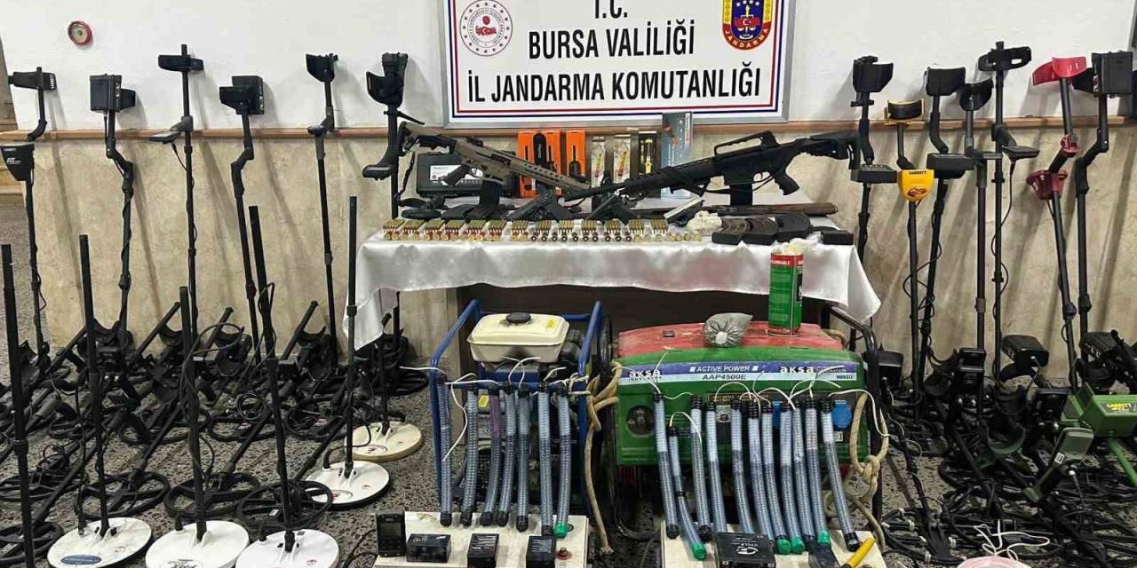 Tarihi Eser Kaçakçılarına Jandarma Göz Açtırmıyor