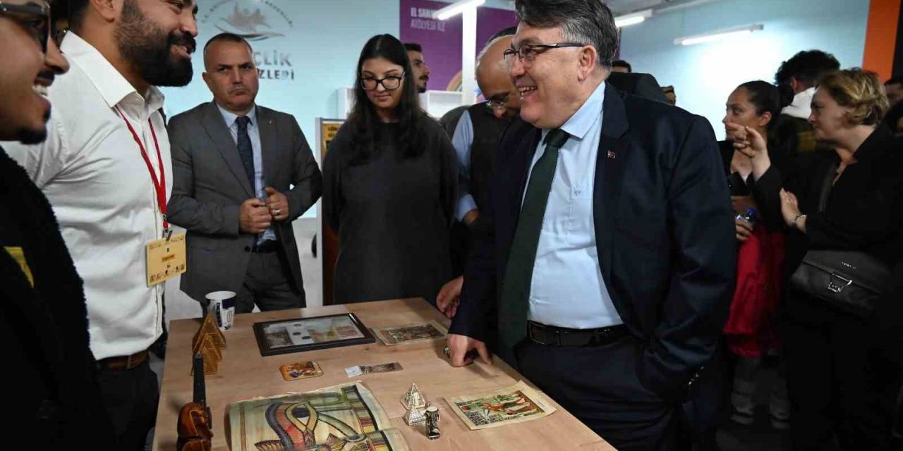 Rektör Özölçer, Kültür Buluşmalarında Mısırlı Öğrencilerle Buluştu