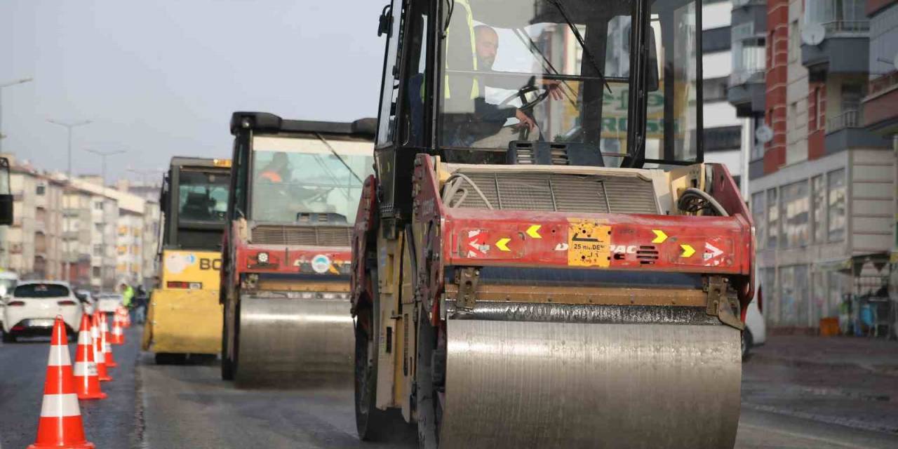 Erkilet Bulvarı Yenilenmiş Yola Kavuşuyor