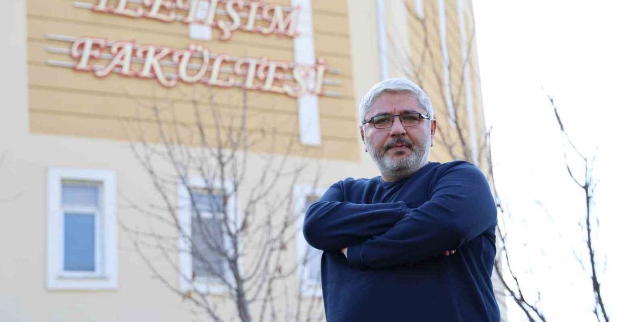 Doç. Dr. Darıcı: "Tüm Otobüs Yolcuları Kayıt Altına Alınmalı"