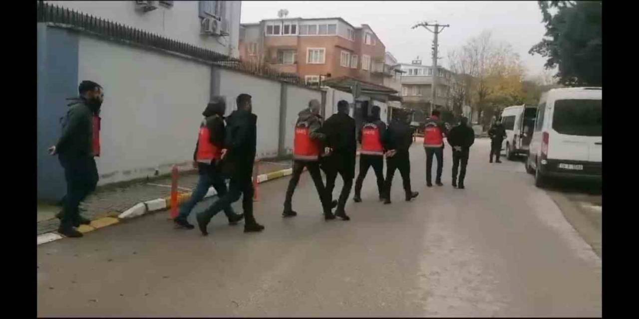 Balıkesir’de 6 Aranan Şahıs Yakalandı