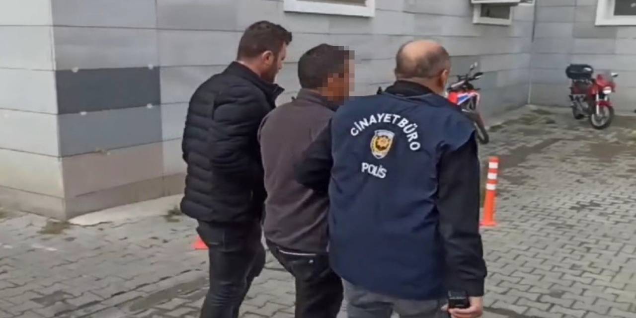Arkadaşının Sırtına Bıçak Saplayan Şahıs Yakalandı