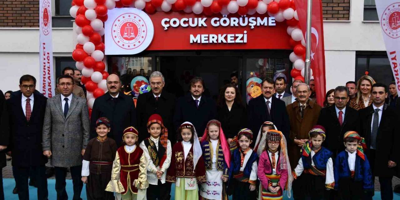 Çocuk Görüşme Merkezi 1 Yaşında