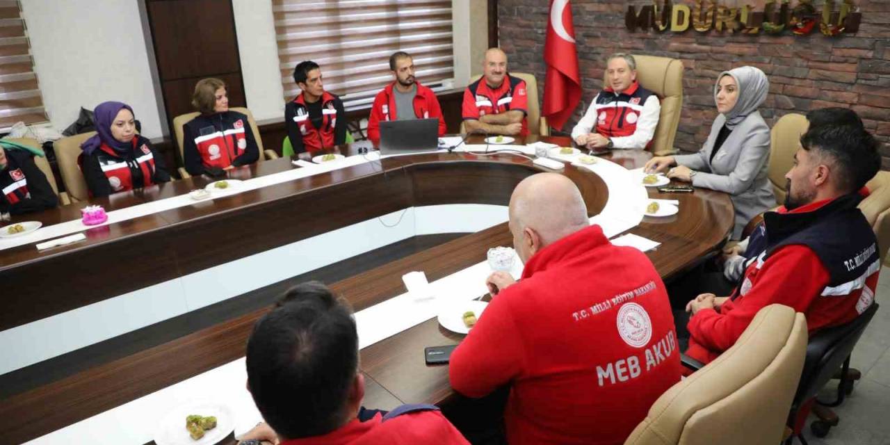 Ağrı’da Meb Akub Ekip Üyelerine Afet Farkındalık Eğitimi